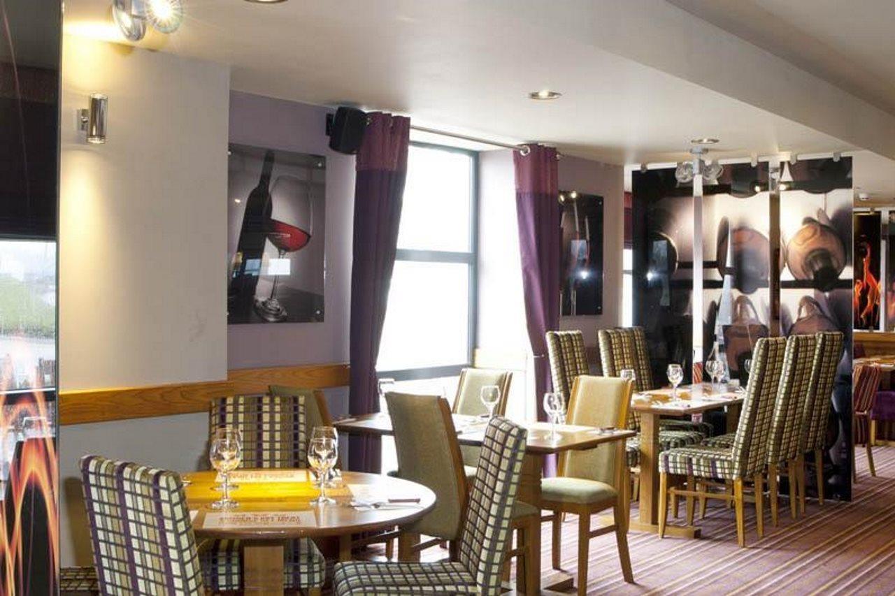 Premier Inn Glasgow نيوتن ميرنز المظهر الخارجي الصورة
